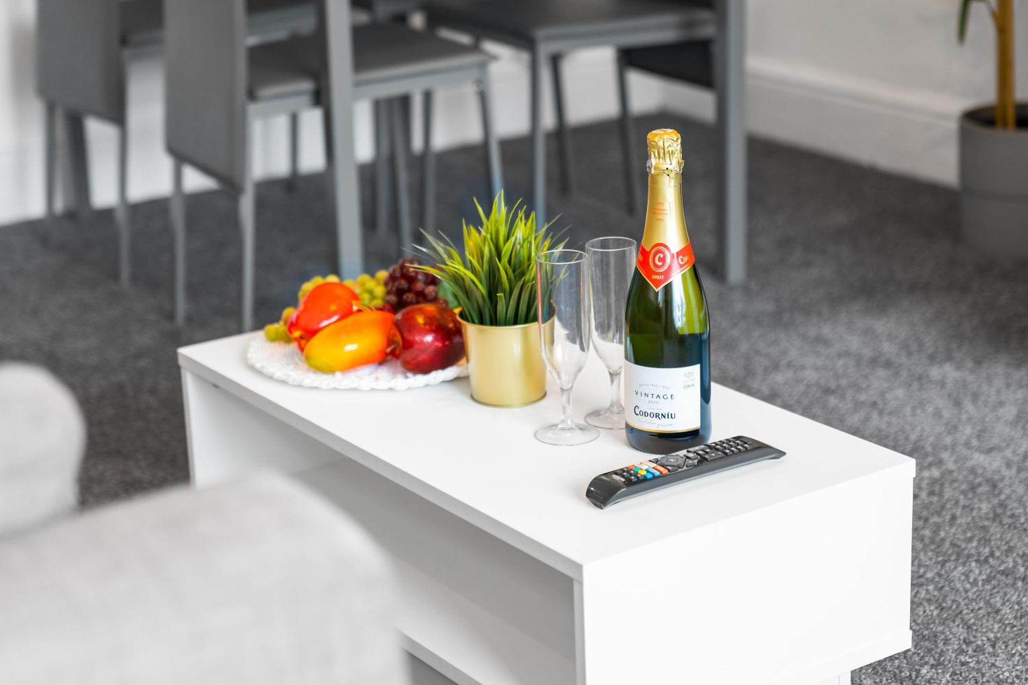 Harborne 2 Bedroom House - Parking - Smart Tv - Wifi - 62W 伯明翰 外观 照片