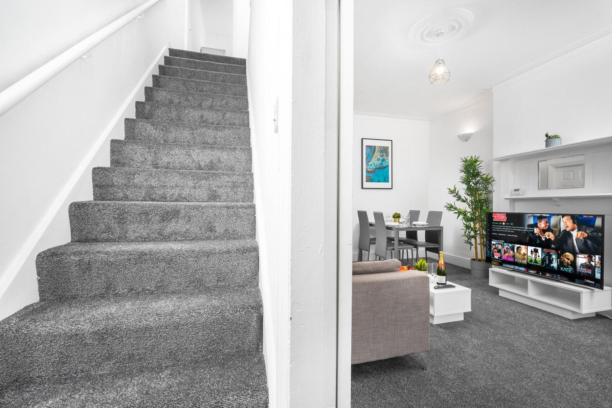 Harborne 2 Bedroom House - Parking - Smart Tv - Wifi - 62W 伯明翰 外观 照片