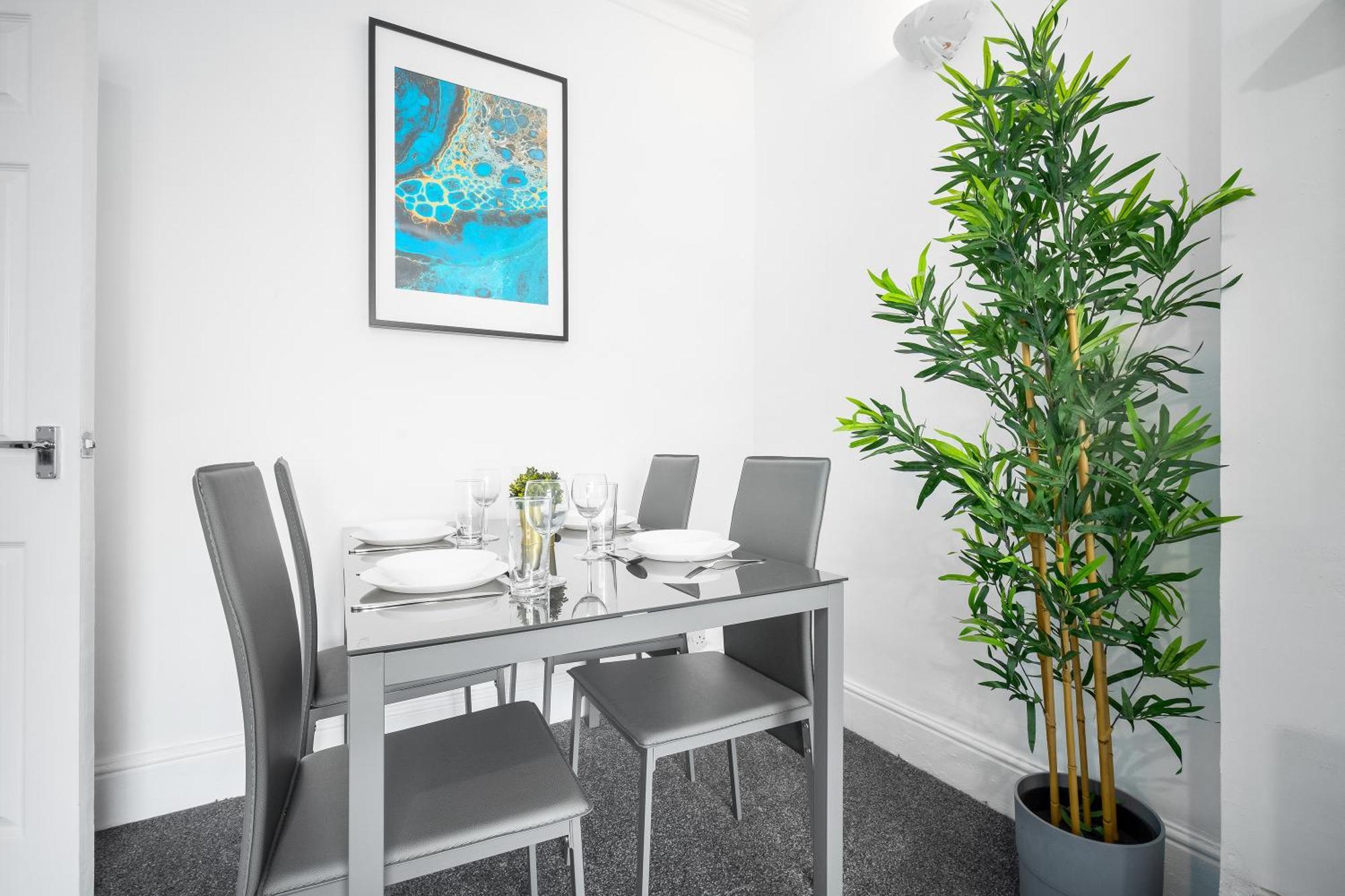 Harborne 2 Bedroom House - Parking - Smart Tv - Wifi - 62W 伯明翰 外观 照片