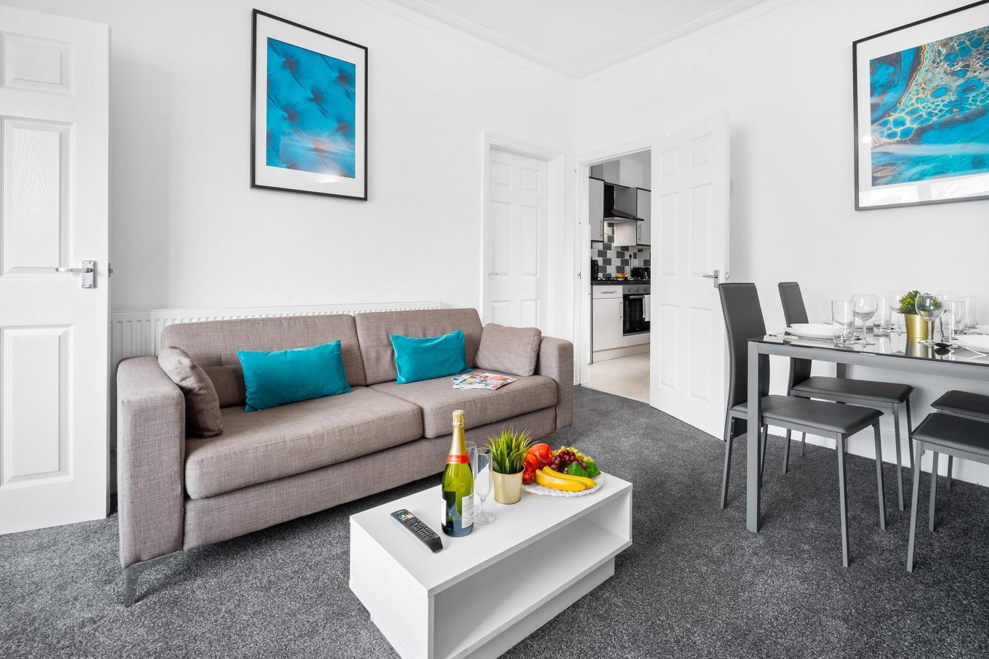 Harborne 2 Bedroom House - Parking - Smart Tv - Wifi - 62W 伯明翰 外观 照片